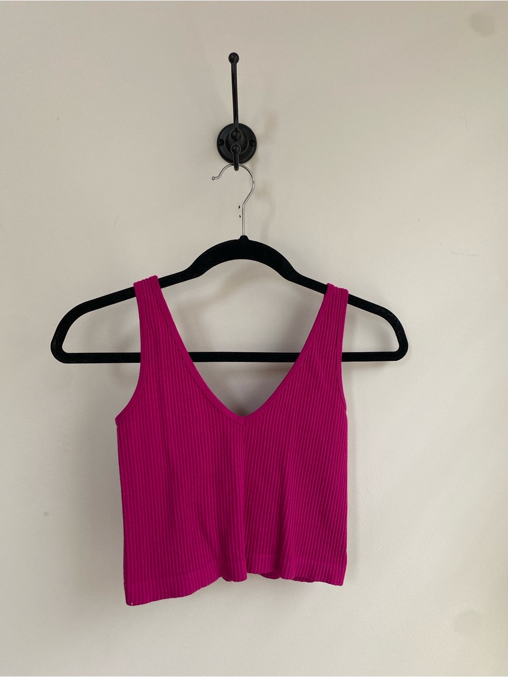Free People Ribbed V-Neck Cropped Tank - The Big Island Fuchsia XS/S